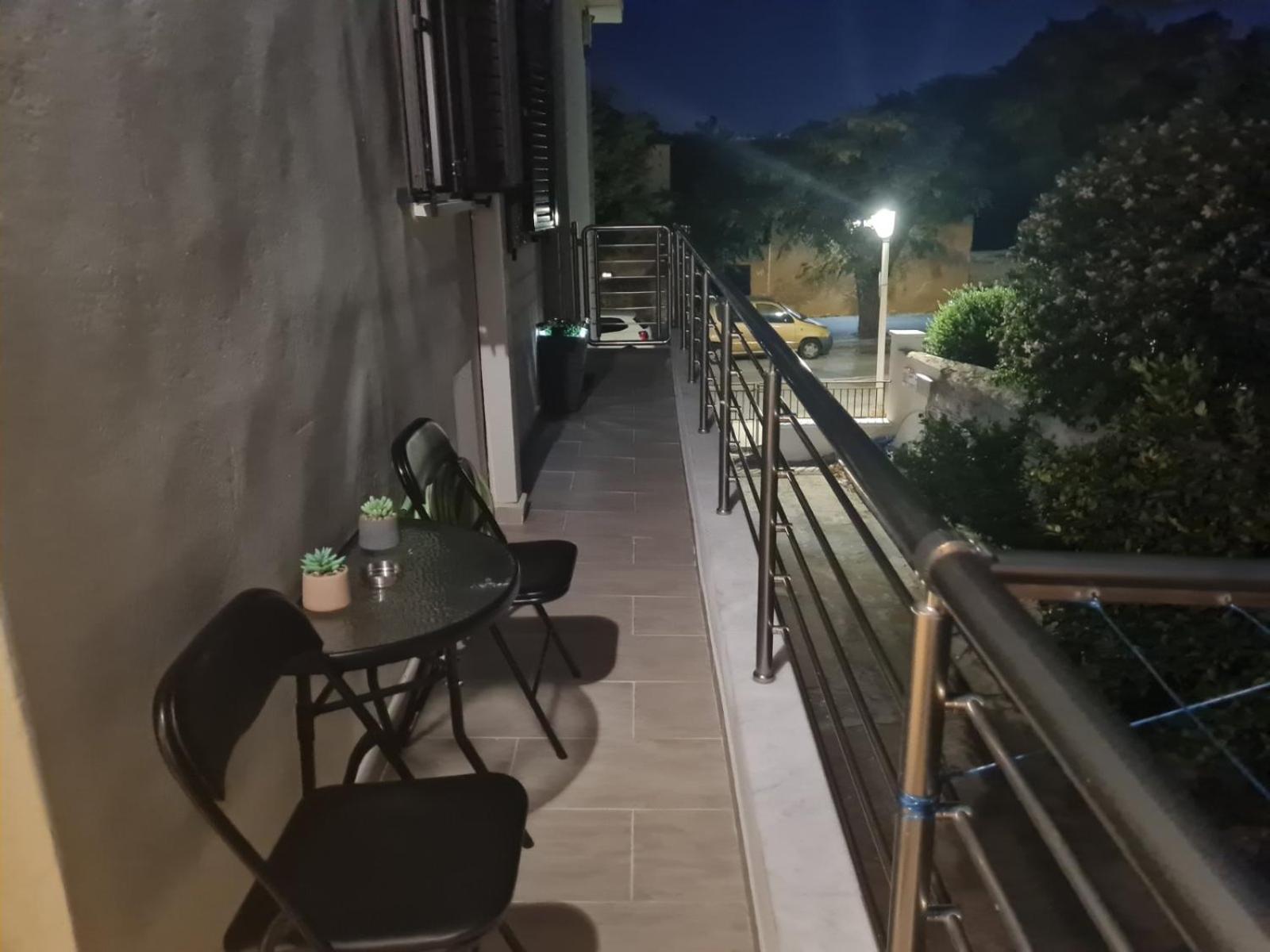 Alion House Case de vacanță